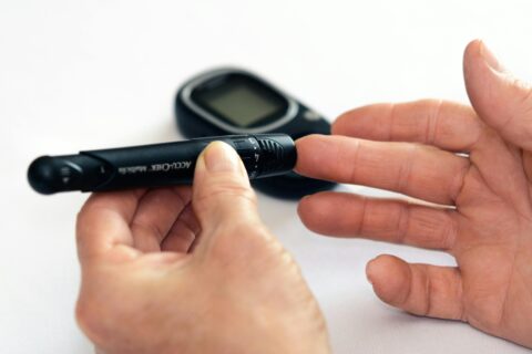 Diabetes und Alkohol sind für rund 80 Prozent der Polyneuropathie-Fälle verantwortlich (Foto: Photomix Company/pexels.com)